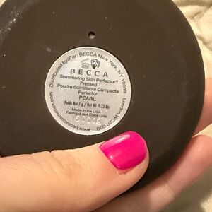 BECCA Shimmering Skin Perfector Pressed - Pearl Compact